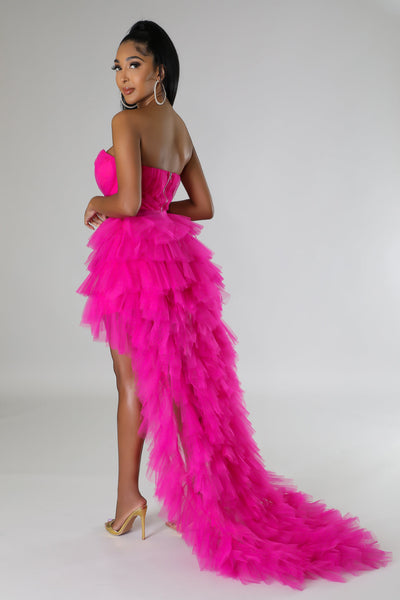SWEETHEART NECKLINE TULLE LAYERS MESH DRESS  (MAGENTA)
