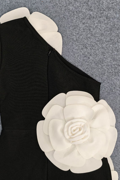 STATEMENT 3D FLOWERs ONE SHOULDER BANDAGE MAXI DRESS