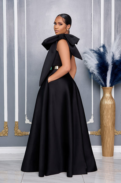 SINGLE SHOULDER BOW DETAIL MAXI DRESS WITH SLIT AND POCKETS (BLACK)