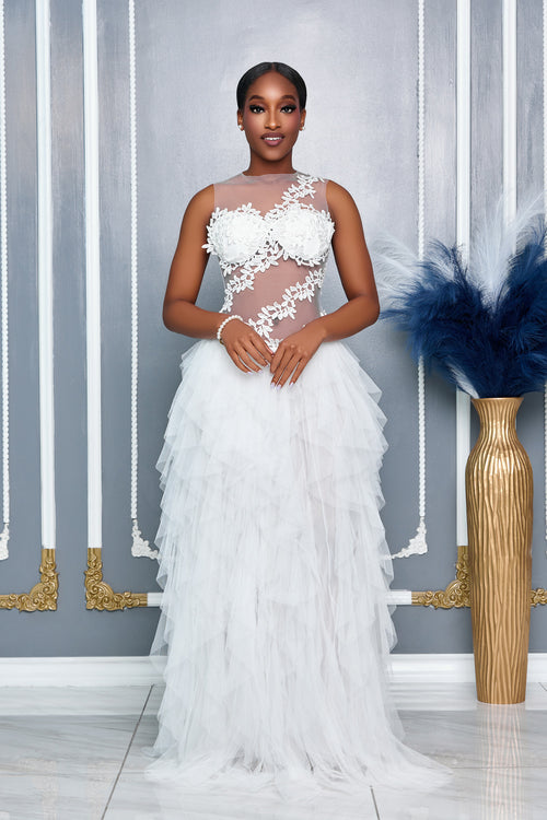 LACE DETAILED BODICE RUFFLE TIERED GOWN (WHITE)