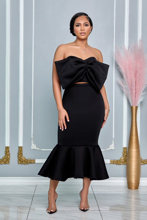 OVERSIZED BOW TOP AND RUFFLE HEM SKIRT SET (BLACK)