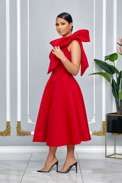 SINGLE SHOULDER BOW DETAIL FLARE MIDI DRESS WITH POCKETS (RED)