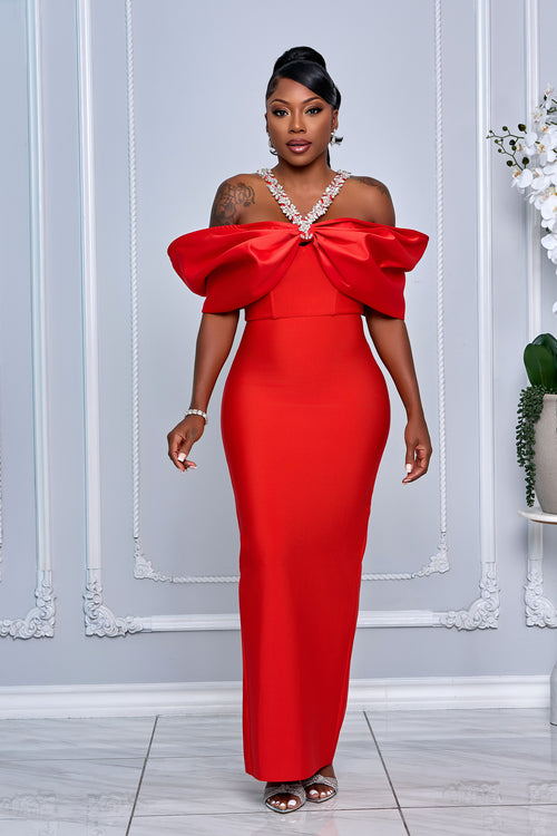 HALTERNECK CRYSTAL OFF SHOULDER BANDAGE DRESS (RED)