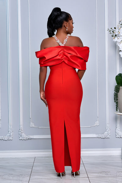HALTERNECK CRYSTAL OFF SHOULDER BANDAGE DRESS (RED)