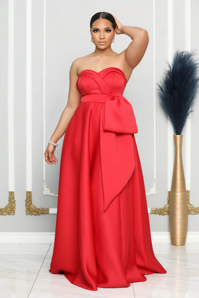 ELEGANCE STRAPLESS SIDE RUFFLE GOWN (RED)