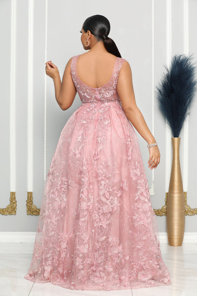 EMBROIDERED FLORAL LACE GOWN (BLUSH)